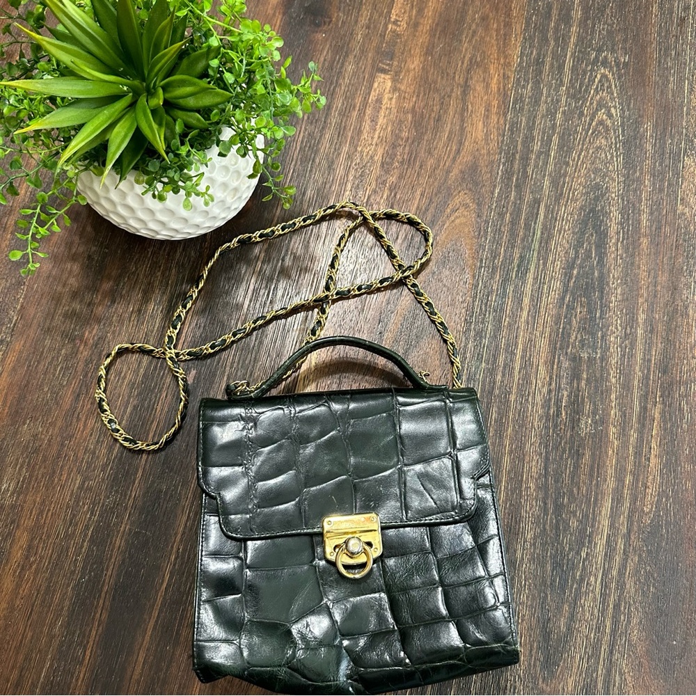Vintage dark hunter green and gold crossbody handbag